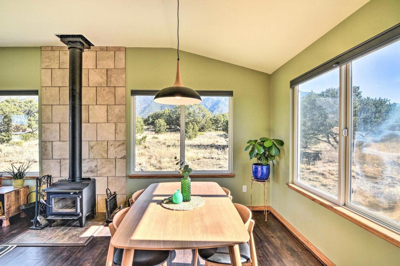 Cozy Remote Retreat • Mountain Views • Stargazing Villa Crestone Exteriör bild