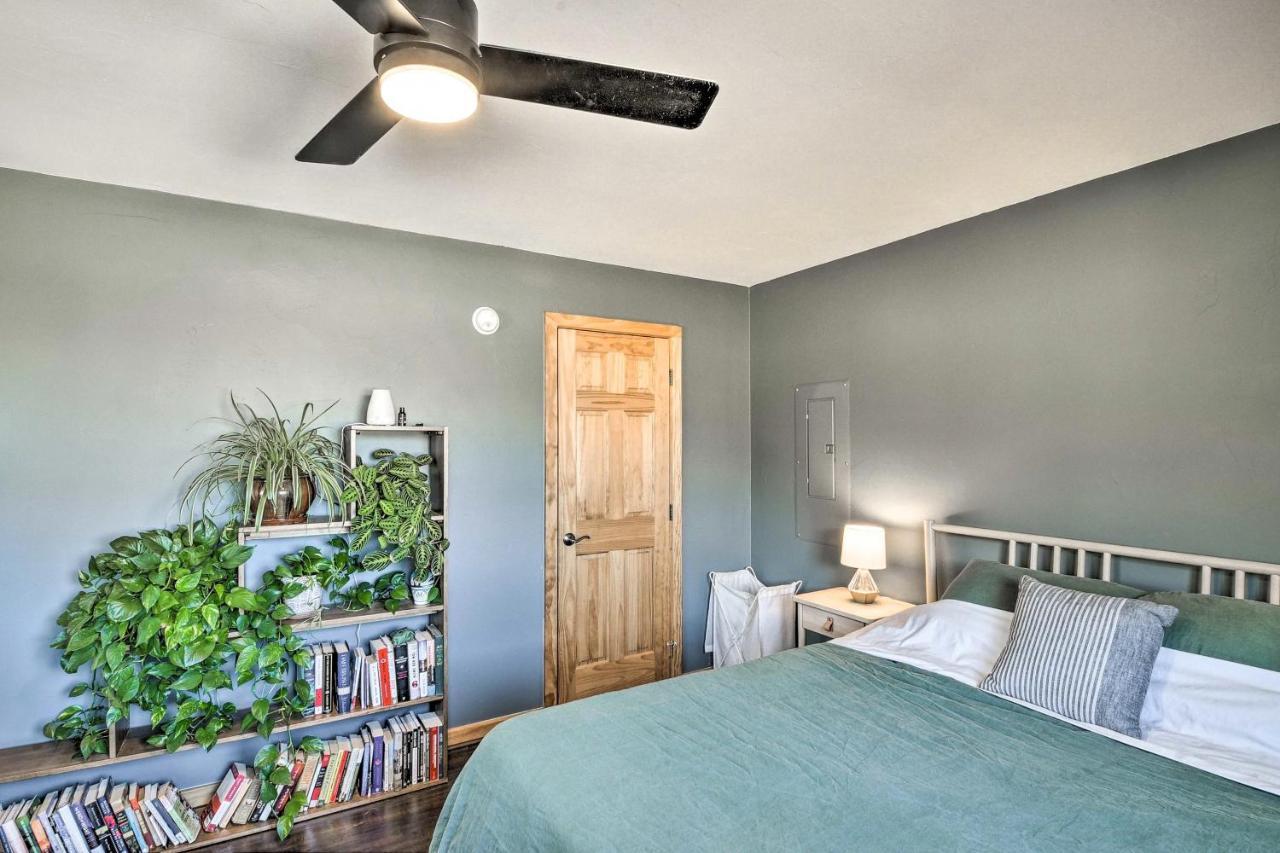 Cozy Remote Retreat • Mountain Views • Stargazing Villa Crestone Exteriör bild